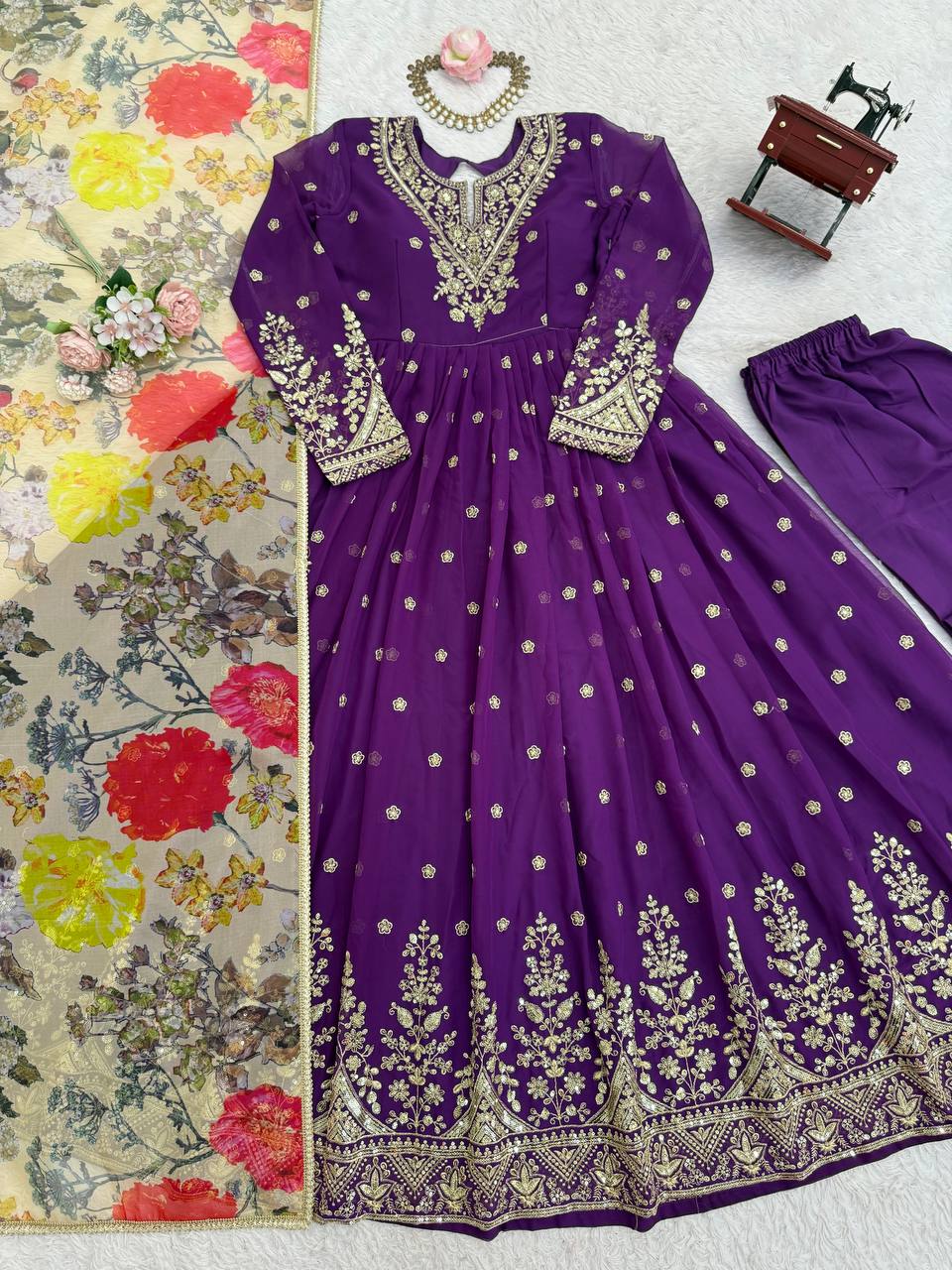 Elegant Georgette Gown Set with Organza Digital Print Dupatta