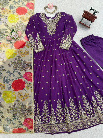 Elegant Georgette Gown Set with Organza Digital Print Dupatta