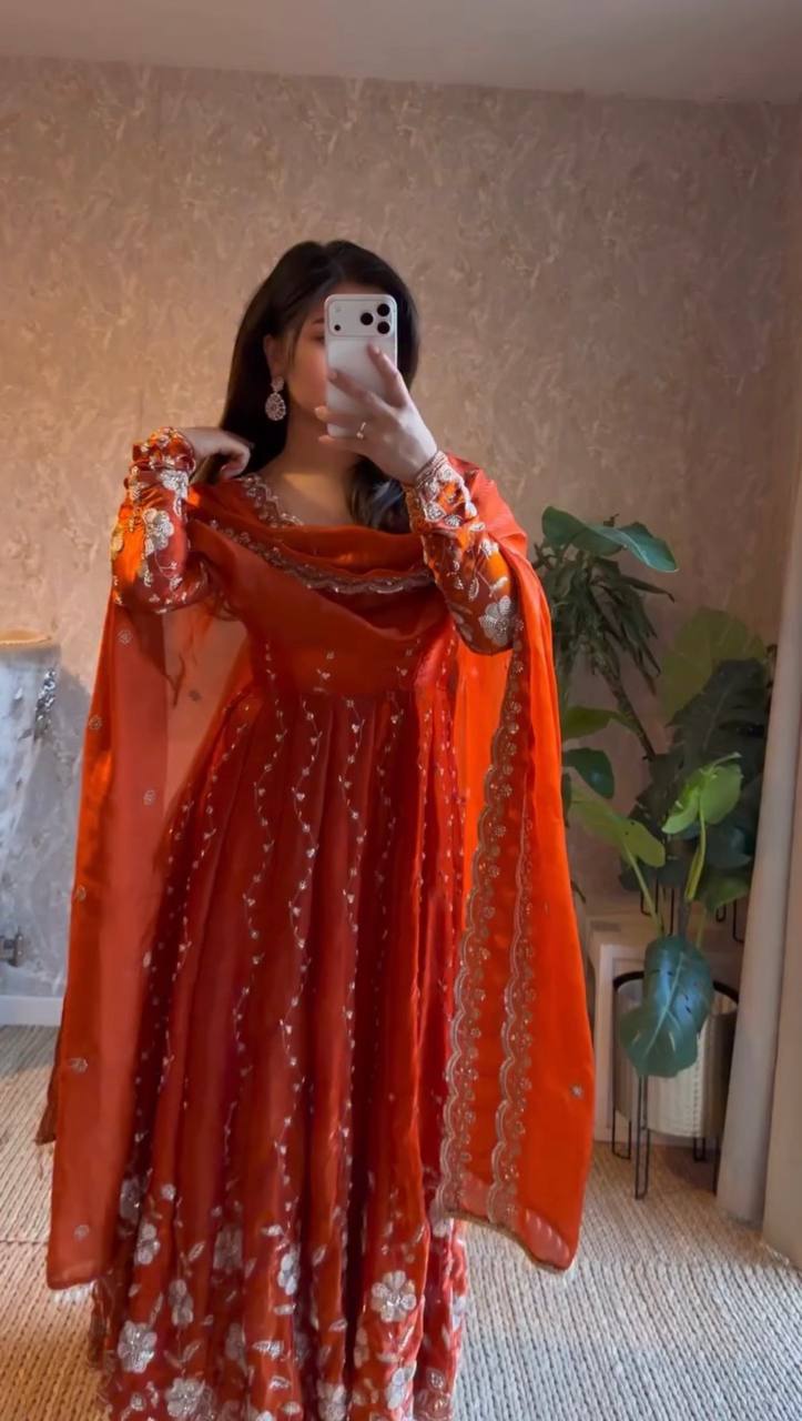 Elegant Fendy Silk Anarkali Set