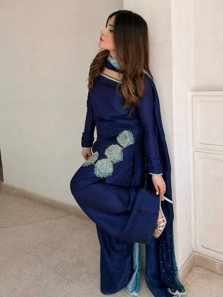 Heavy Crepe Silk Embroidered Farshi Salwar Suit Set