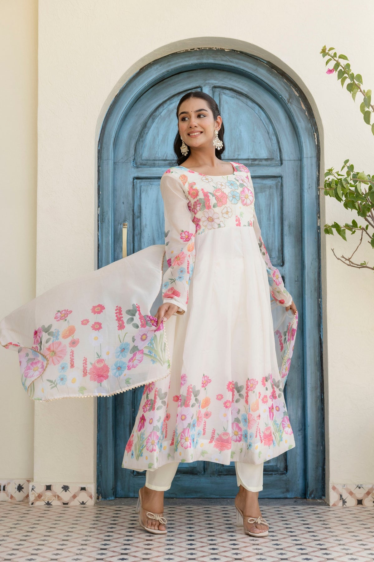 White Color Organza Silk Digital Printed Top Pent Dupatta