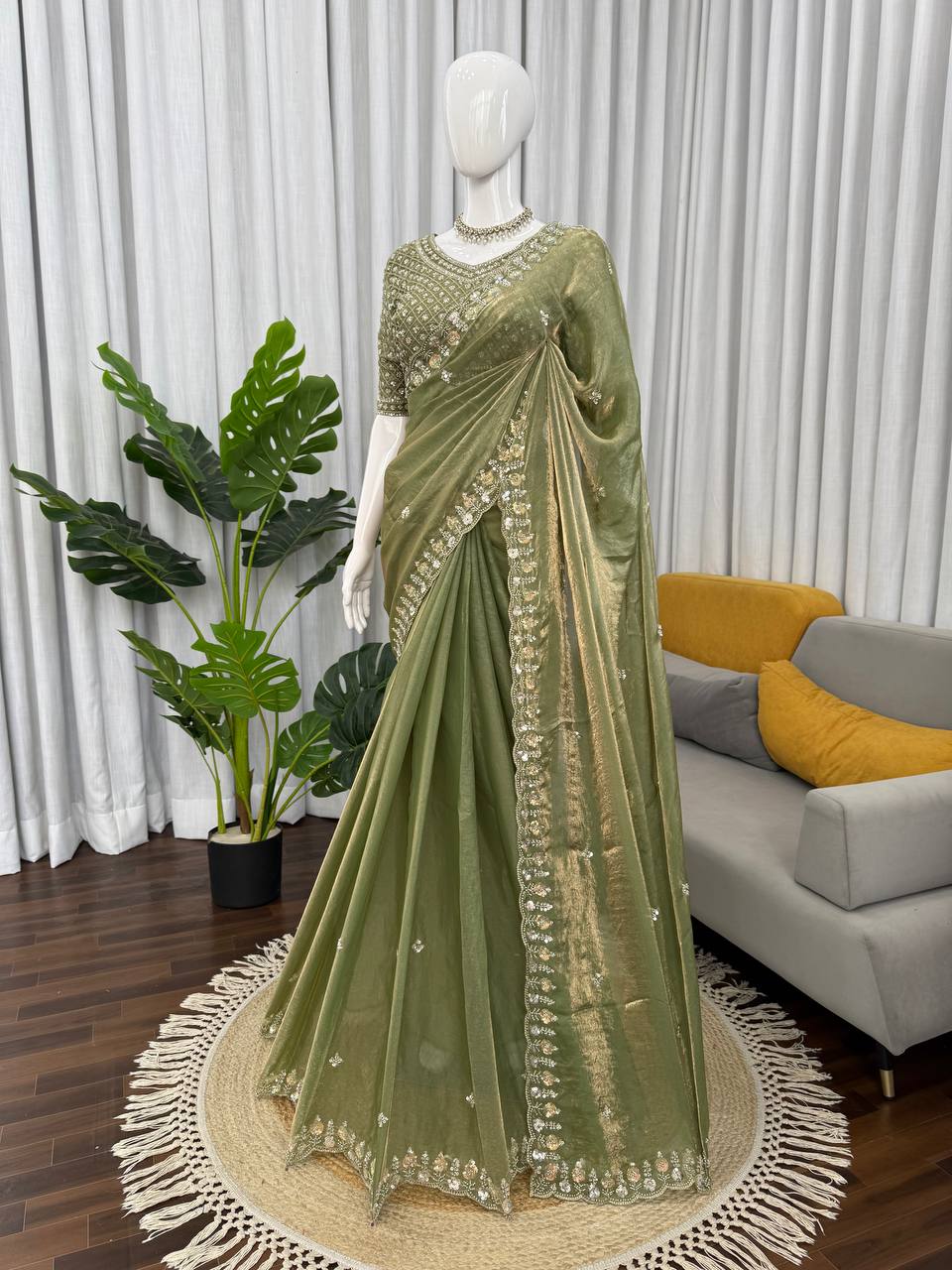 Exquisite Fendy Silk Saree with Heavy Beadwork