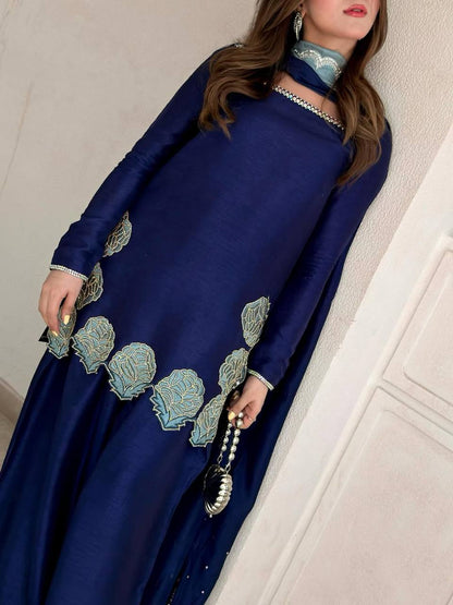 Heavy Crepe Silk Embroidered Farshi Salwar Suit Set