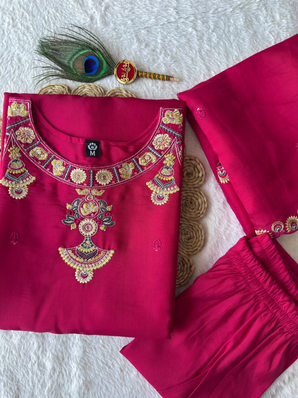 Pink embroidered kurta pant set product photo