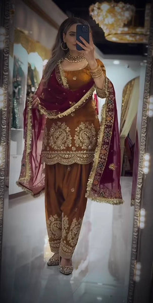 Heavy Fandy Crushi Silk Embroidered Salwar Suit Set