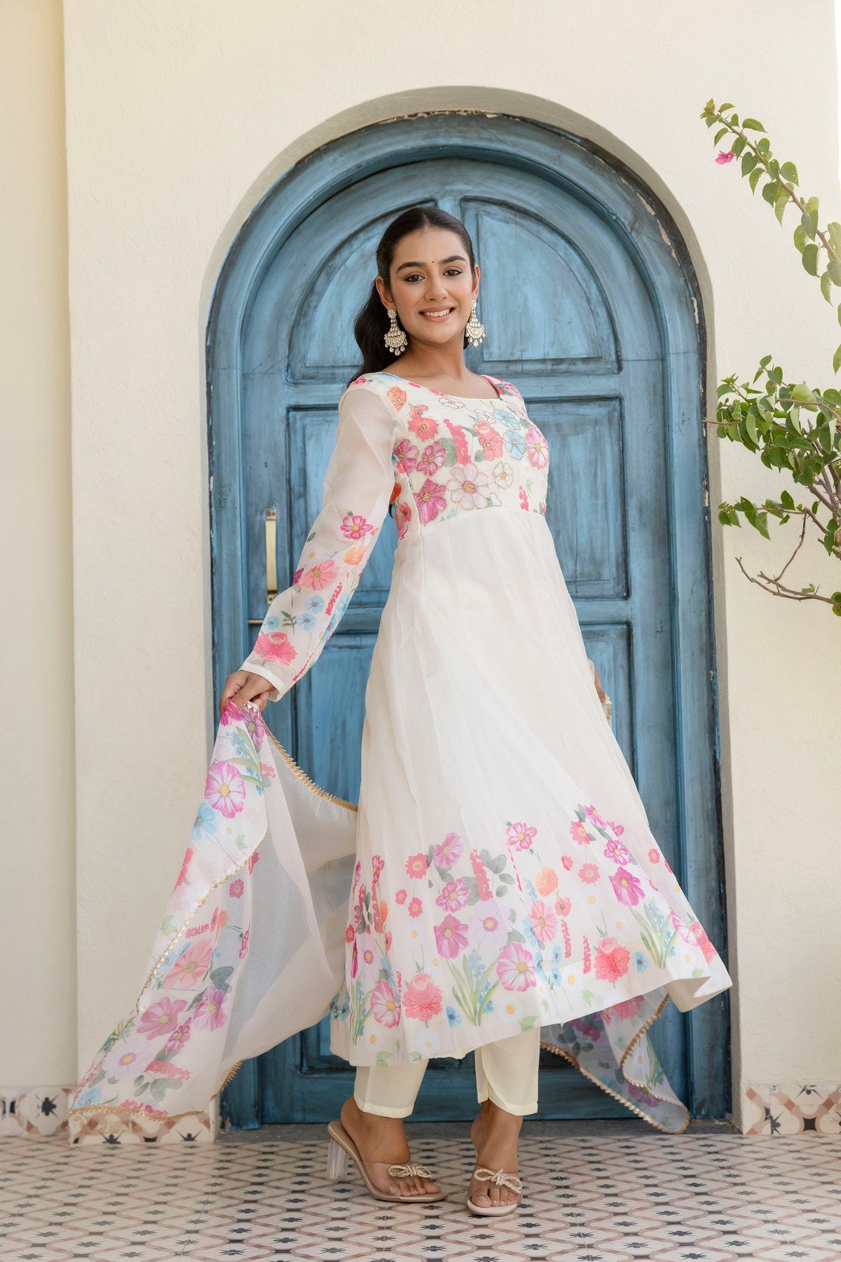 White Color Organza Silk Digital Printed Top Pent Dupatta