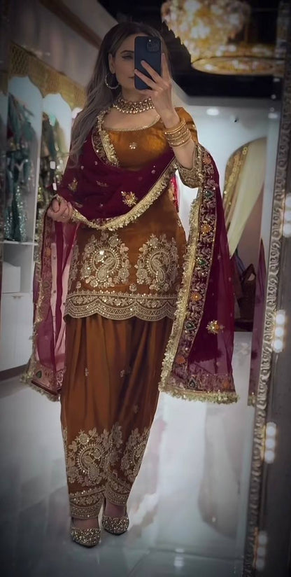 Heavy Fandy Crushi Silk Embroidered Salwar Suit Set