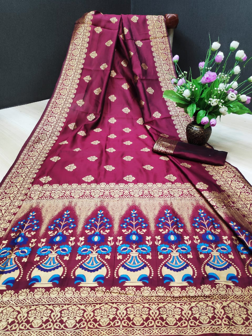 Outstanding Maroon Silk With Rich Pallu Designer Saree Online