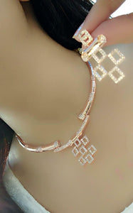 Fantastic Rose Gold Sleek Artificial Necklace Set Online