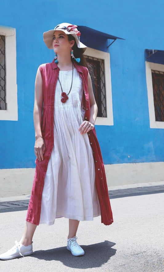 Pretty White & Maroon Cotton Rayon Digital Printed Kurti