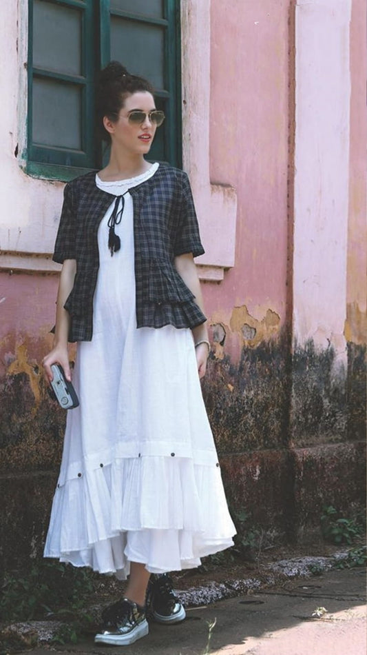 Ravishing Black & White Rayon Cotton Digital Printed Kurti