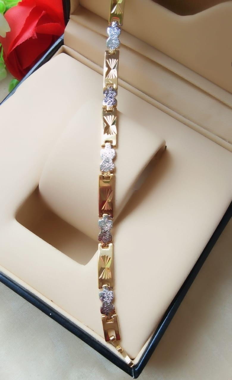 Splendid Golden & Silver Imitation Bracelet