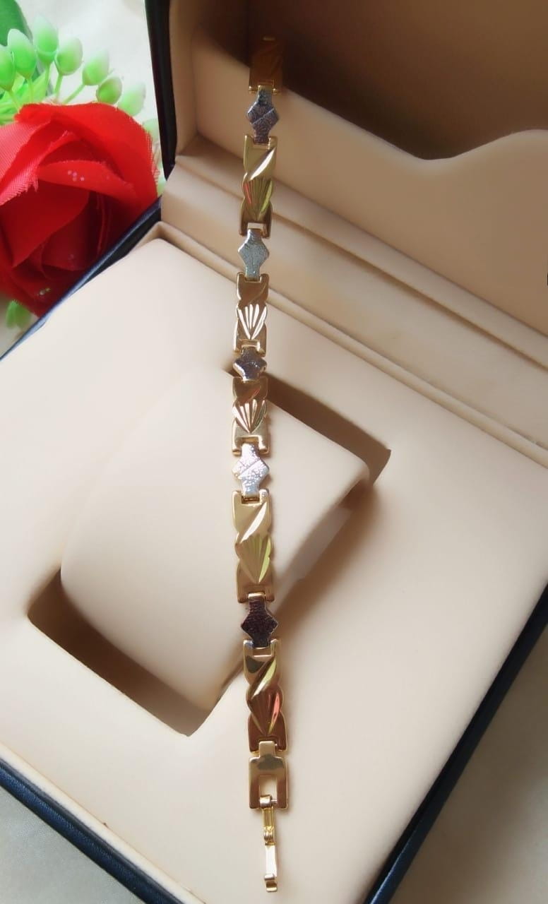 Comely Golden & Silver Imitation Bracelet