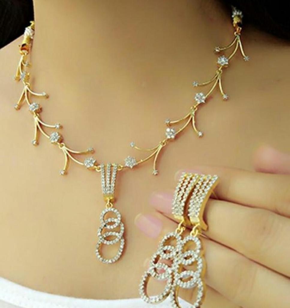 Super White Diamond Golden Imitation Necklace Set Design