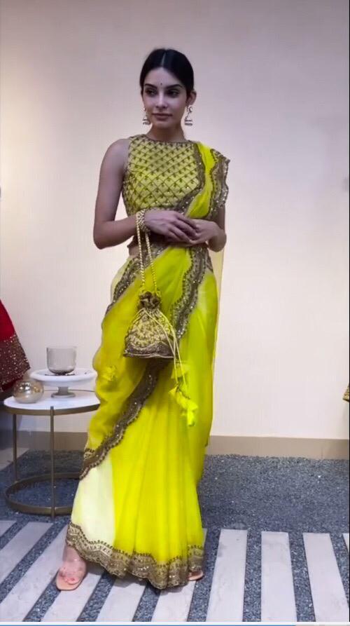 Festive Wear Green Color Lovable Organza Designer Sequence Embroidered Work Saree Blouse
