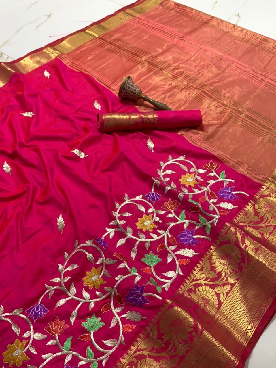 Shattering Rani Pink Color Designer Silk Banarasi Dashing Zari Embroidered Flower Woven Pallu Design Saree Blouse