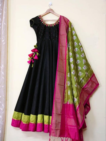 Good-looking Black Color Wedding Wear Silk Doya Fumka Embroidered Work Ready Made Dupatta Gown