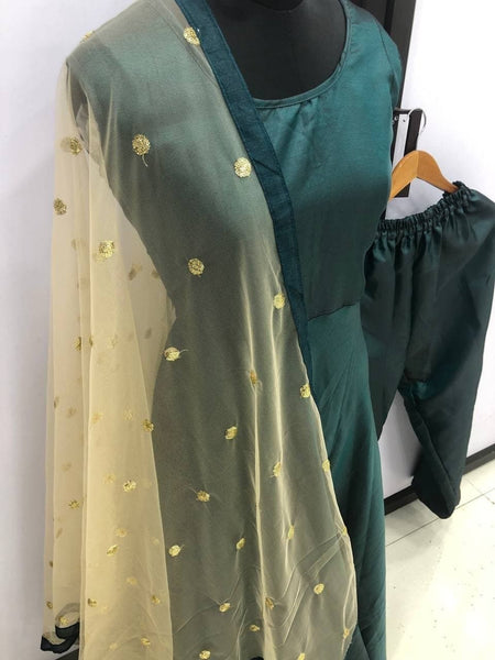 Dazzling Rama Color Tapeta Silk Wedding Wear Salwar Suit