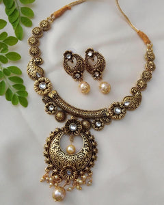Amazing Kundan Stone Golden Design Artificial Necklace Set