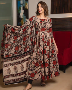 Appealing Multi Color Printed Design Georgette Salwar Suit For Casual Wear