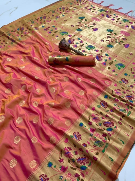 Mind-blowing Pink Color Pethani Kanchipuram Silk Zari Weaving Saree Blouse