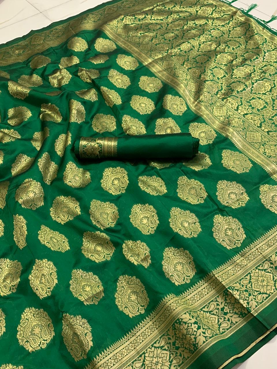 Green Color Party Wear Weaving Silk Banarasi Rich Pallu Designer Saree Blouse