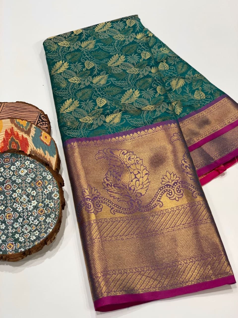 Dazzling Green Color Wedding Wear Cotton Silk Weaving Work Saree Blouse