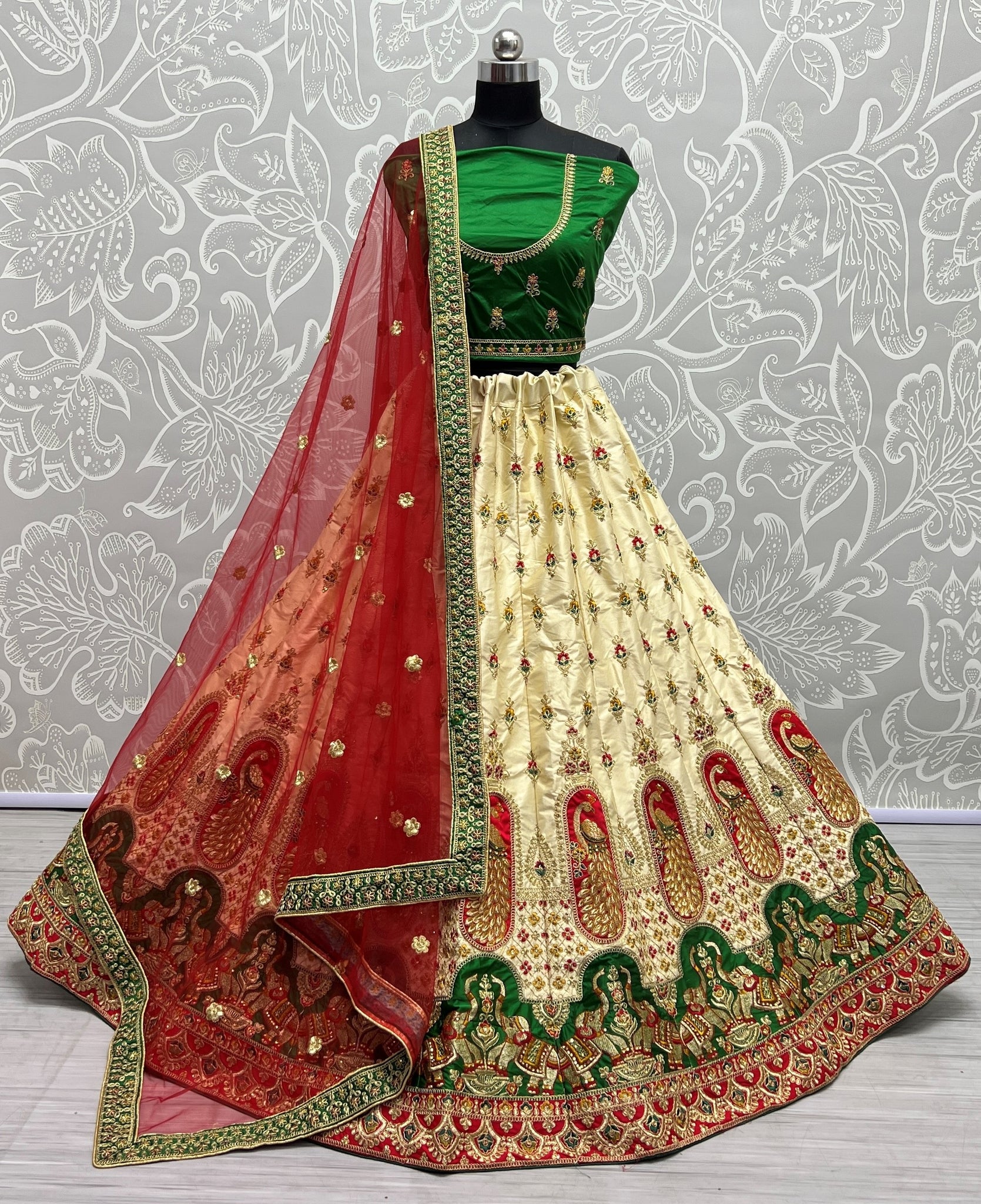 Cream & Red Size 40 Bridal Lehenga | Bridal lehenga red, Indian wedding  dress bridal lehenga, Bridal dress design