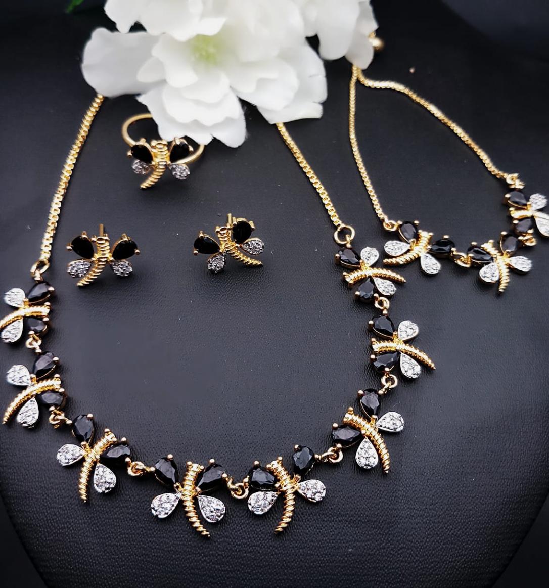 Butterfly Design Necklace Set