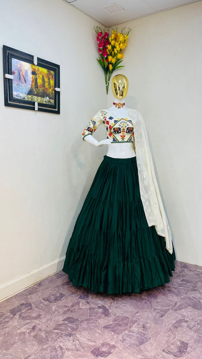 Green Gamthi Style Lehenga Choli Dupatta For Party Wear