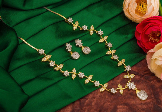 White Color Diamond Imitation Golden Necklace Set