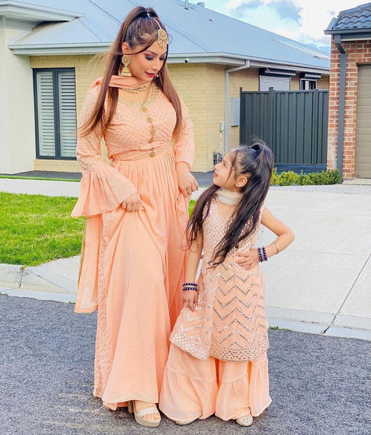 Mother Daughter Georgette Combo Party Wear Gown