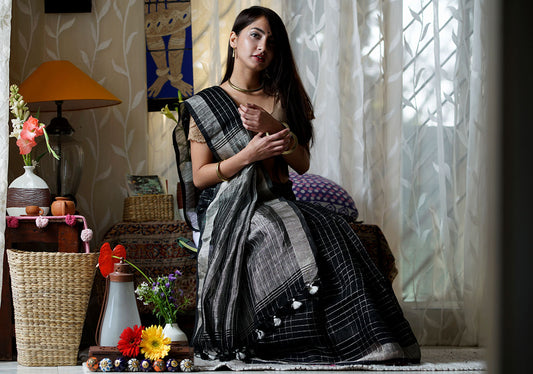 Vibrant Black Colored Party Wear Pure Linen Saree For Women