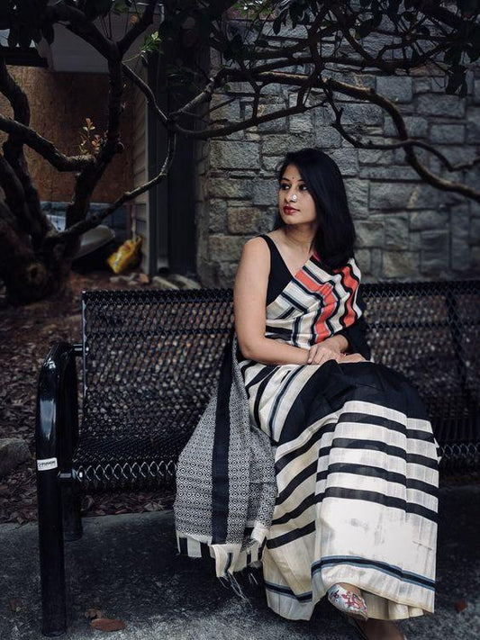 Enchanting black Colored Casual Wear Linen Saree For Women
