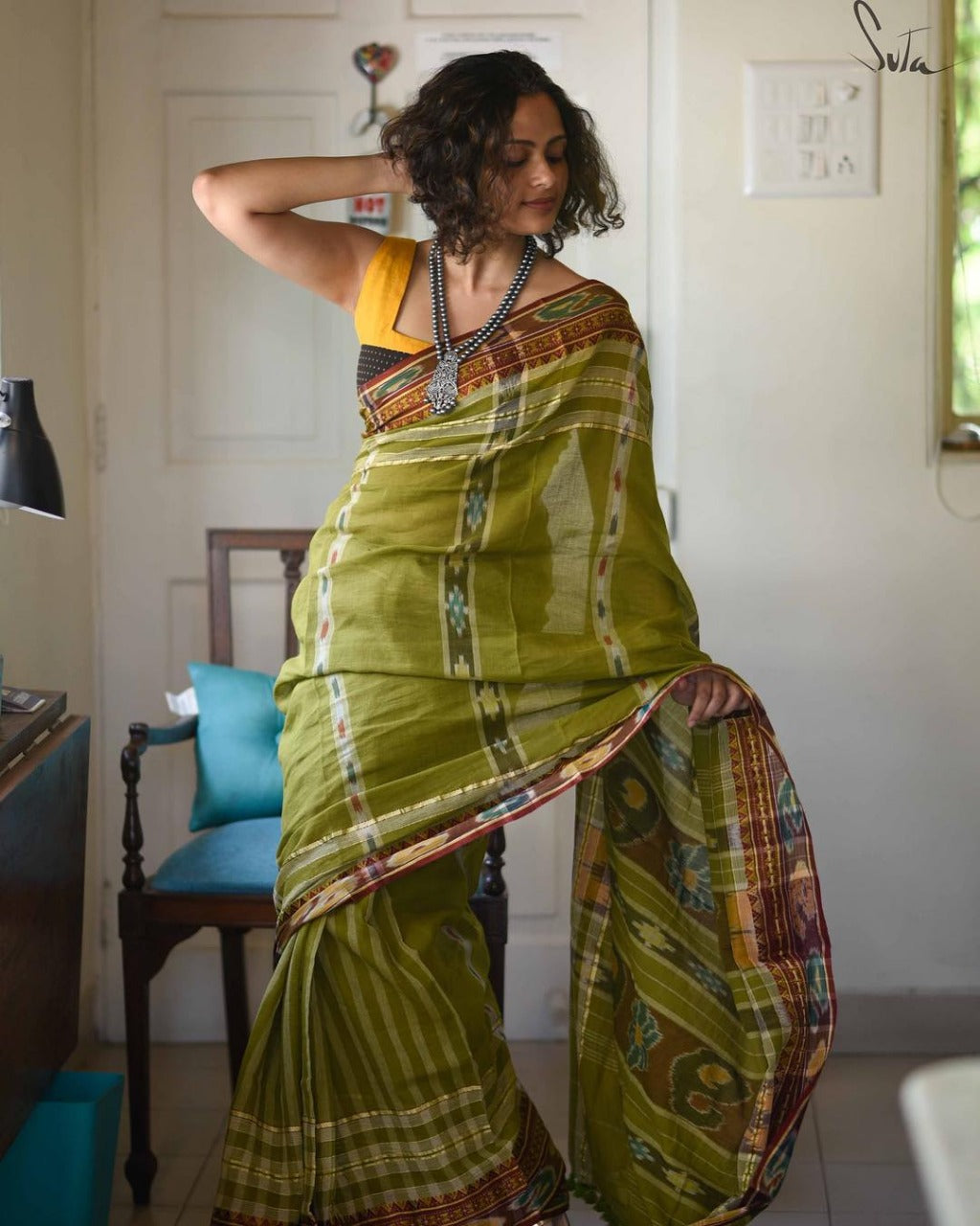 Unique Mehndi Colored Printed Pure Linen Saree For Women