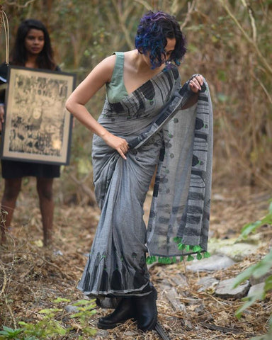 Radiant Grey Colored Printed Pure Linen Saree For Women