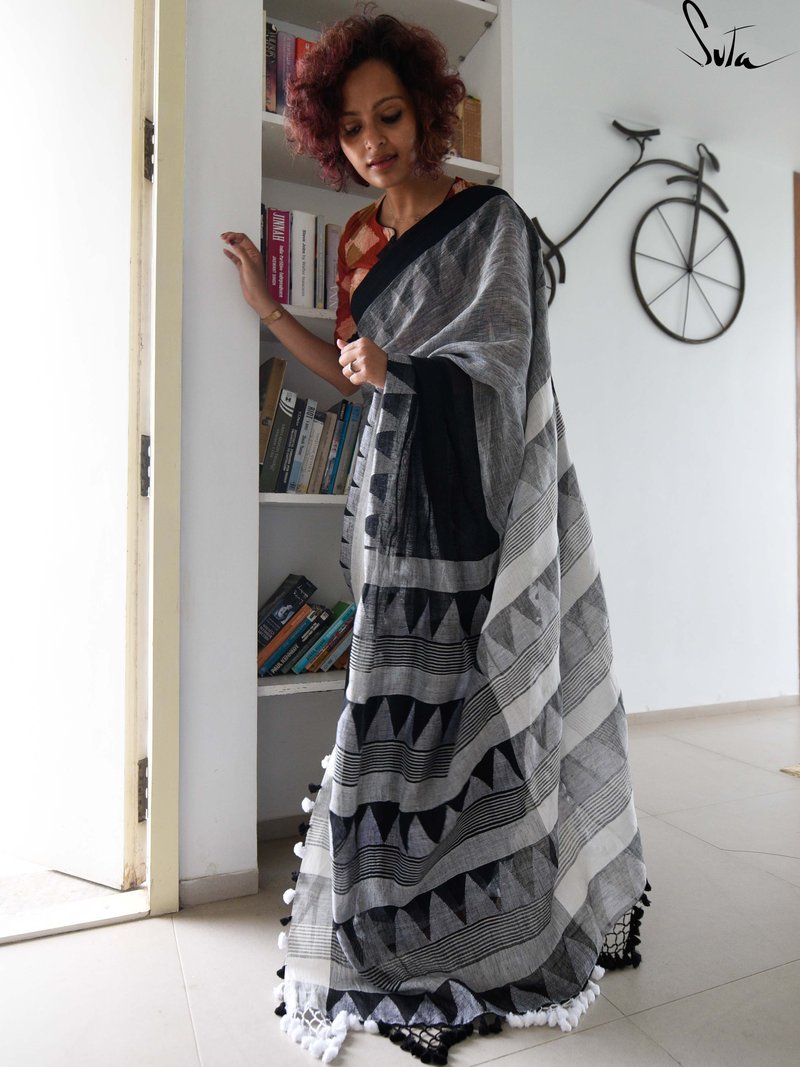 Exotic Grey And Black Colored Festive Wear Pure Linen Designer Saree For Women