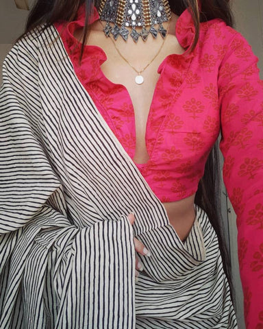 disconcerting Printed Cotton Linen Saree With Blouse