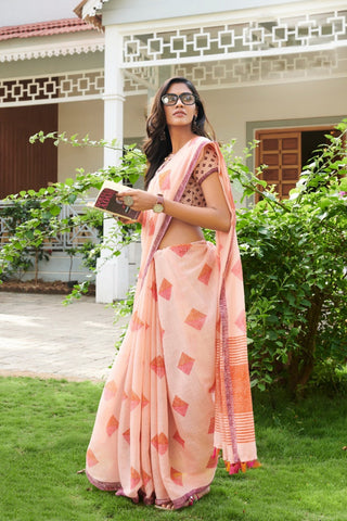 Peach Colored Fashionable Party Wear Latest Linen Printed Saree For Ladies