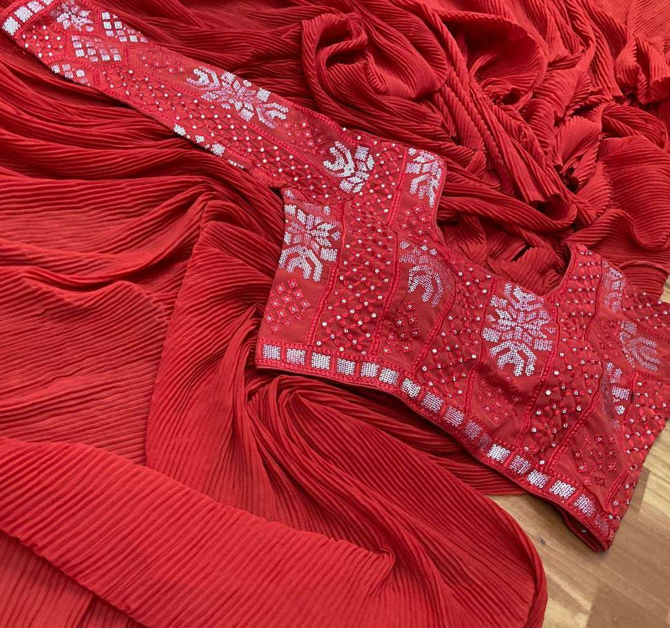 Latest Quality Crush Plated Saree with stitched blouse