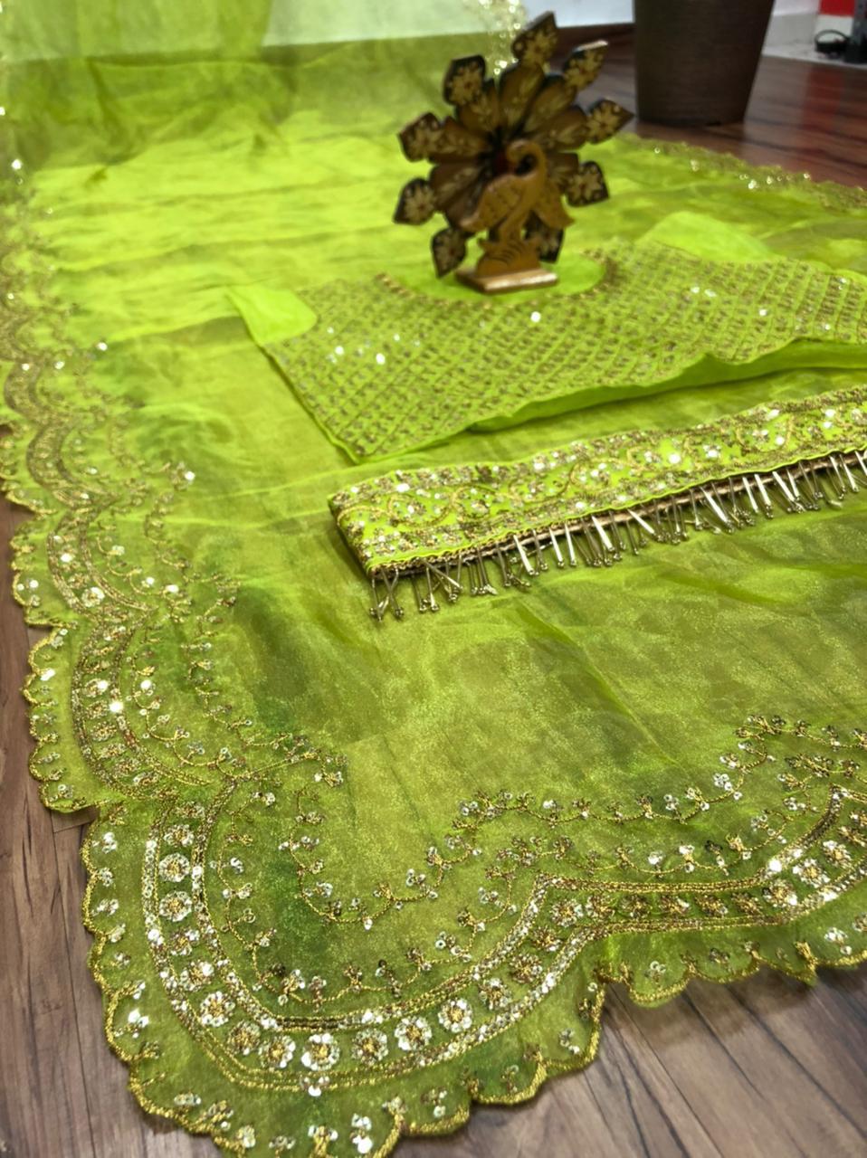 Green color Oraganza Silk Belt Style Saree With Blouse