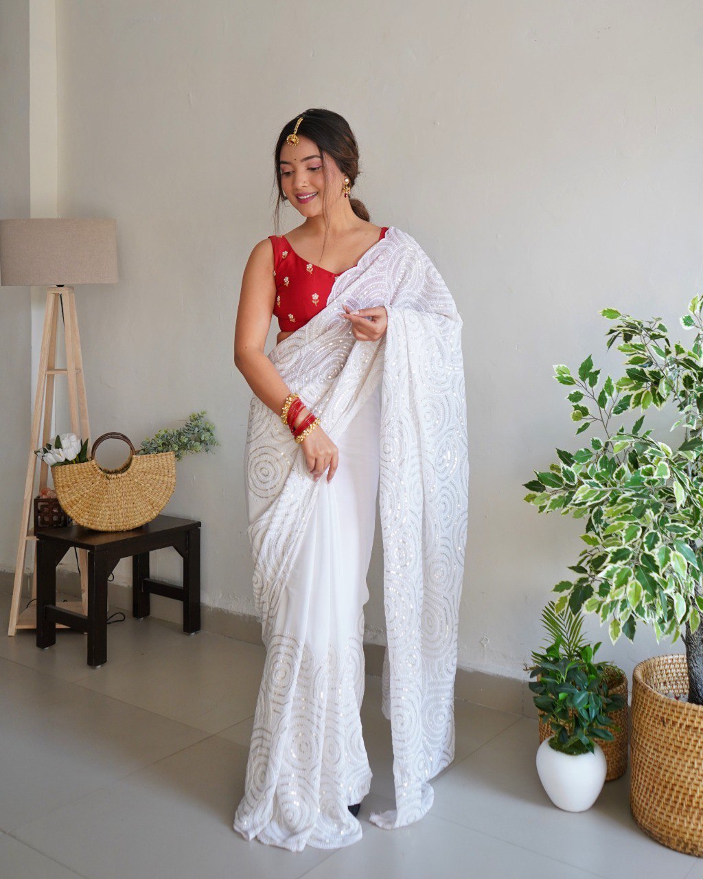 Trending Georgette Sequence Threads Embroidered Work Saree